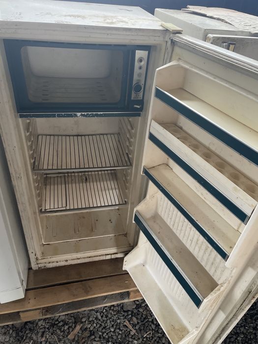 Робочі холодильники! Безкоштовна доставка!