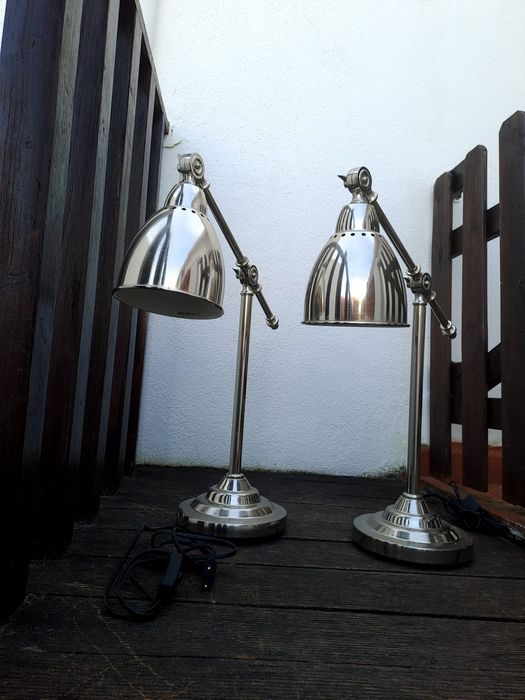 2 Candeeiros de mesa ou secretária IKEA