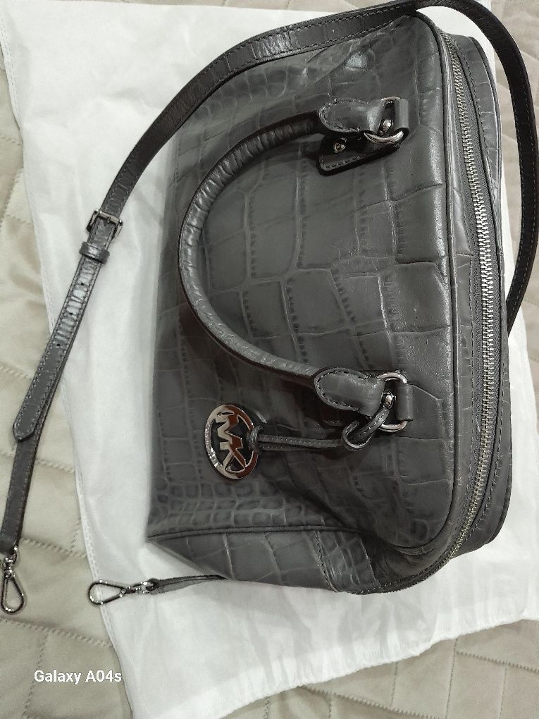 Mala Michael Kors Nova