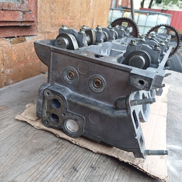 ГБЦ головка блока 1.8 Z18XE Opel astra g Vectra B C Zafira A B 9242094