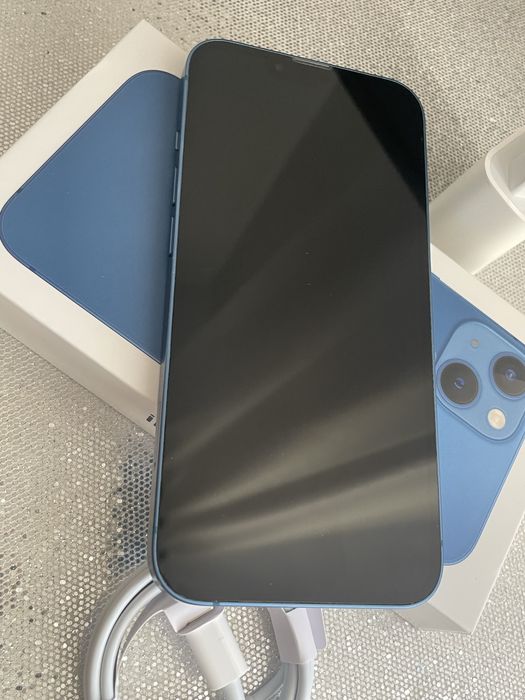 Iphone 13-256GB-niebieski-super stan-akcesoria