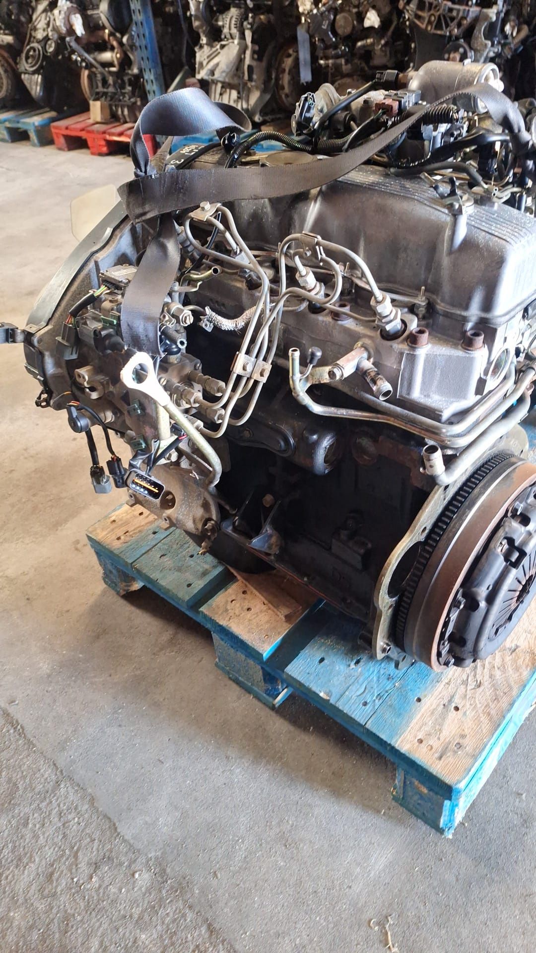 Motor mitsubishi L200 2.5tdi de 2004 ref 4D56  bomba eléctrica