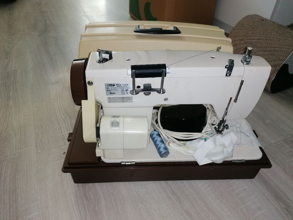 Maszyna do szycia firmy privileg 100% sprawna