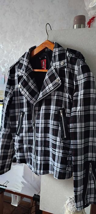 Продаю панк-куртку-косуху бренда Mercy.