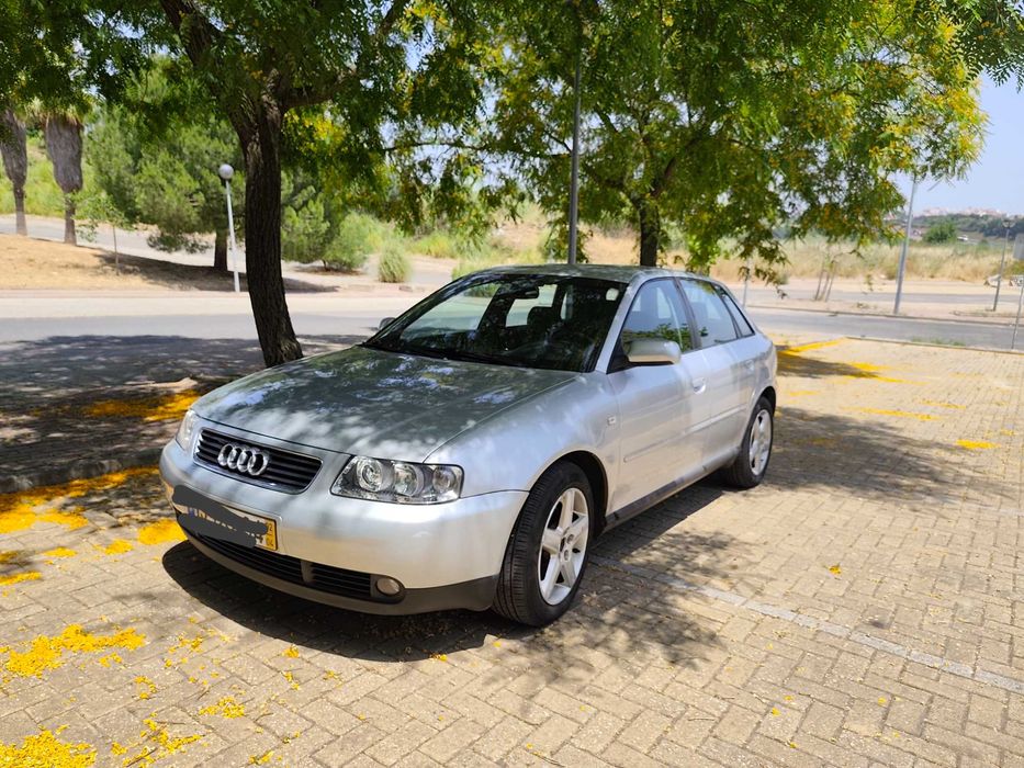 Audi A3 1.9TDi cinzento