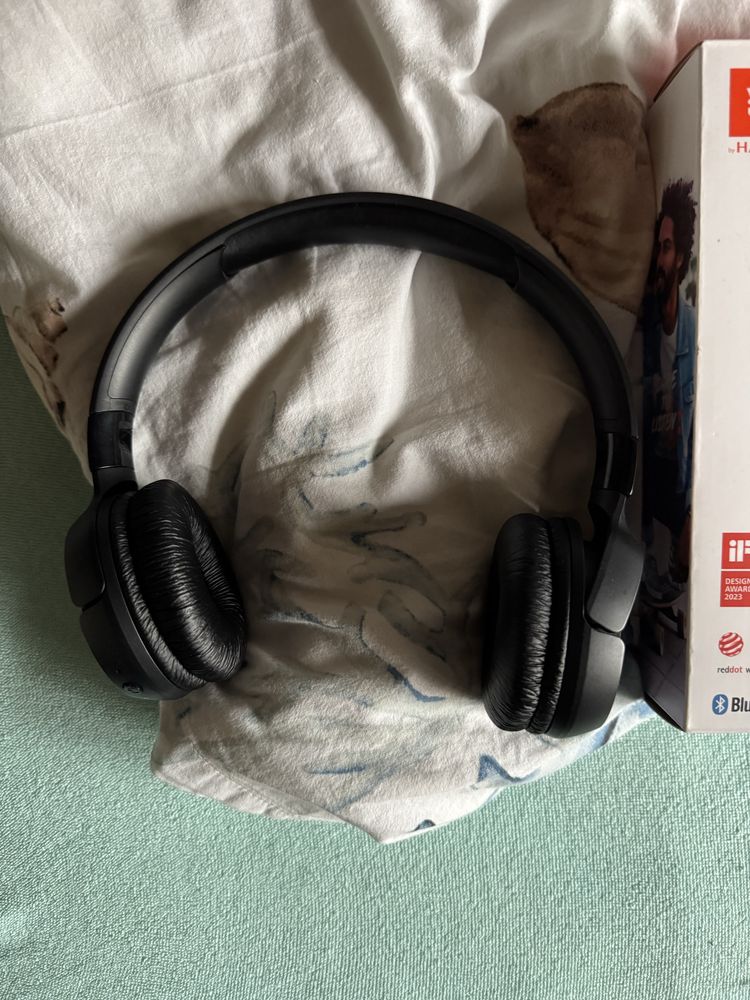 JBL tune 520bt.