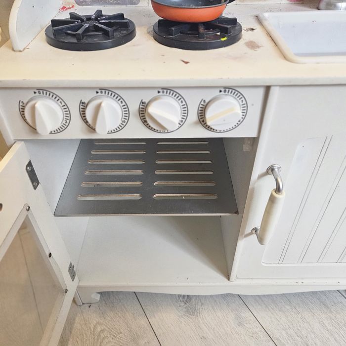 Kuchnia dla dzieci drewniania