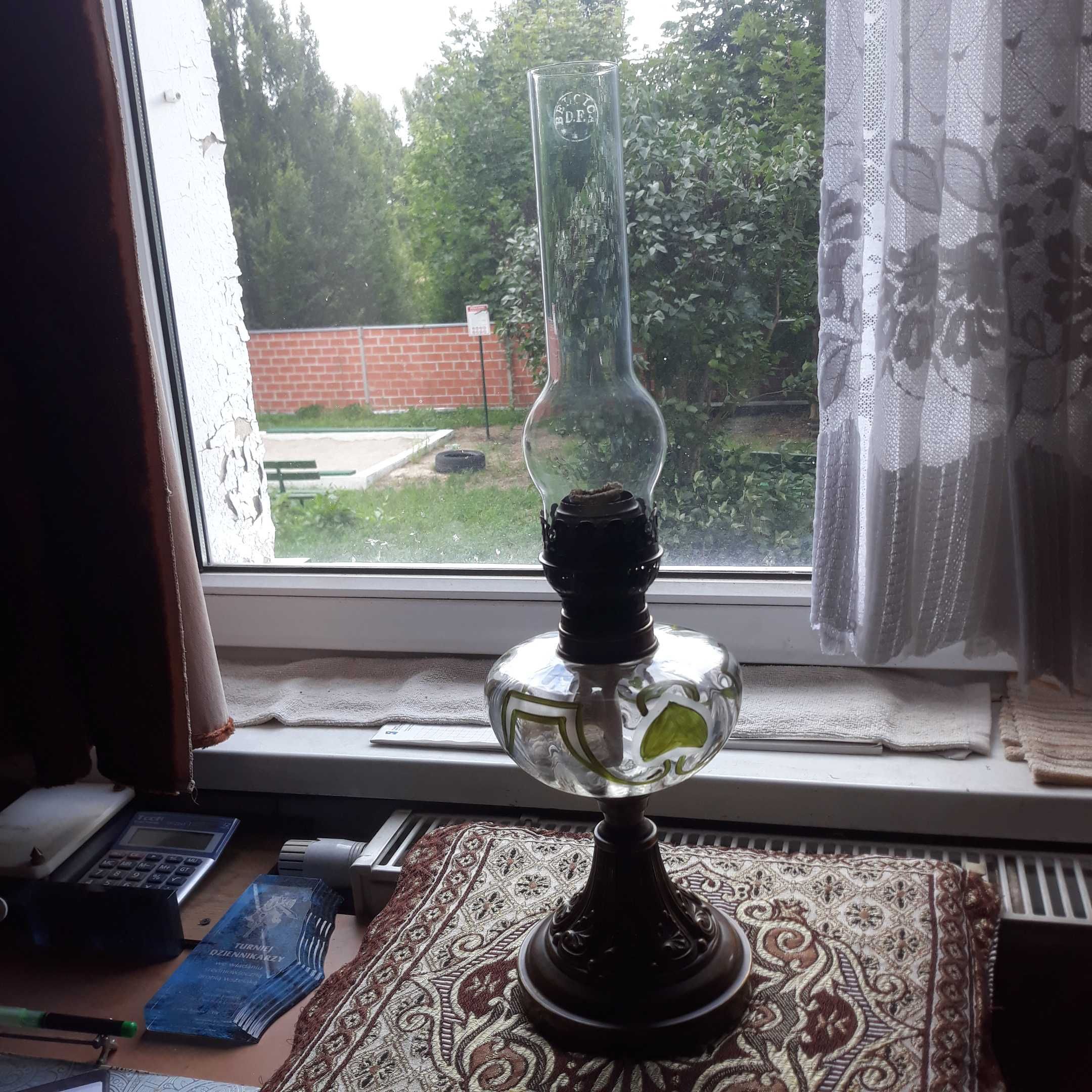 Sprawna lampa naftowa=brąz lub mosiądz