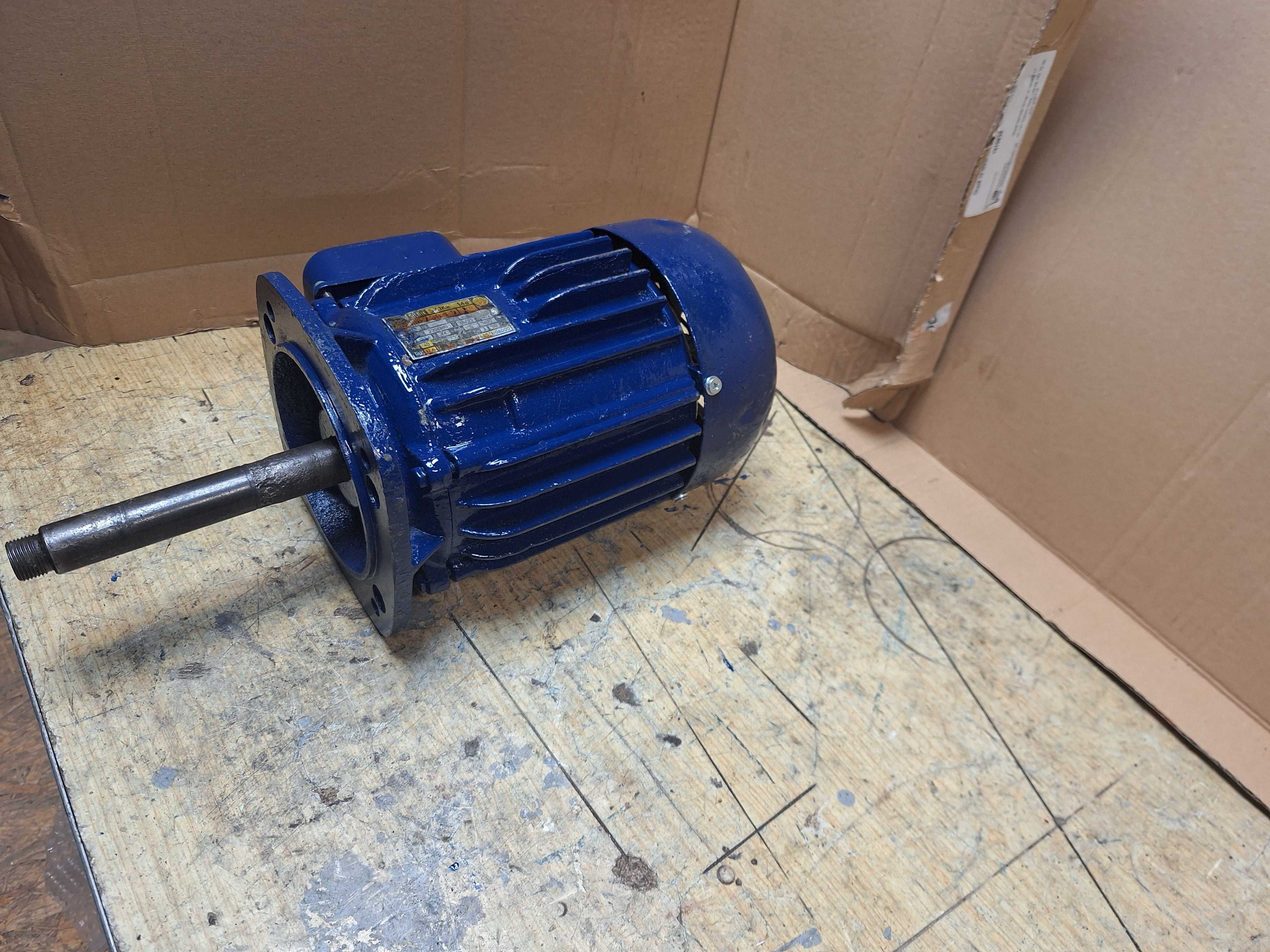 Silnik elektryczny 0,8KW 380V 1400 obrotów
