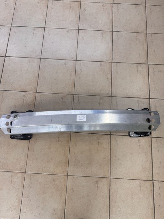 Усилитель заднего бампера tesla model 3