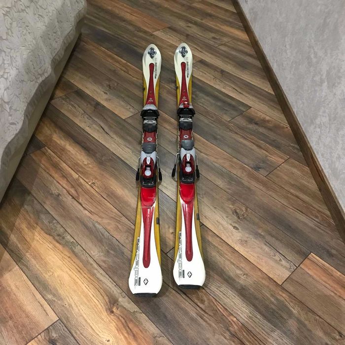 Лижі K2 Escape Cruiser 168 см з кріпленнями та палицями, оригінал