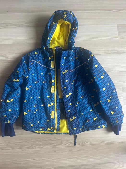 Куртки дитячі розмір 110