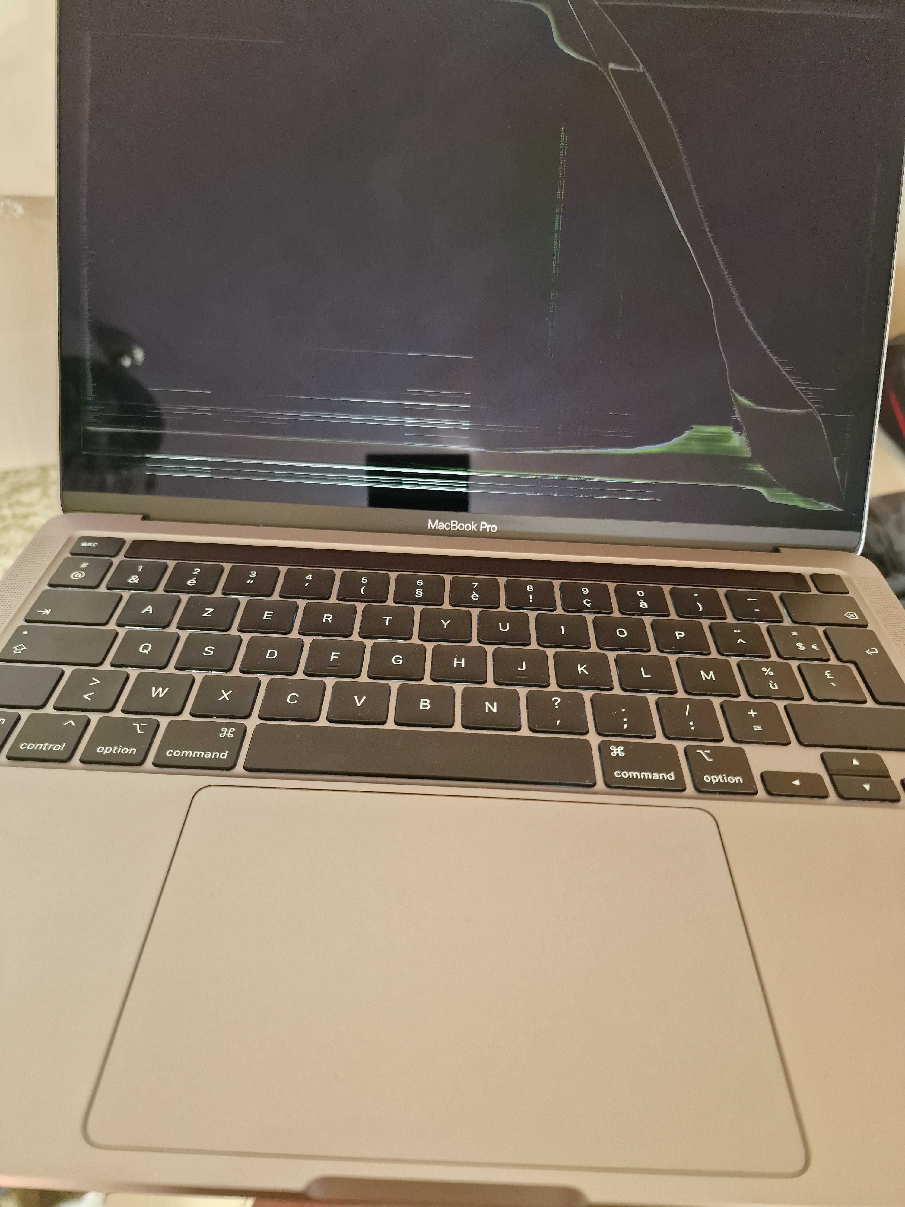 Apple MacBook Pro 13 [2021) A2338 битий єкран