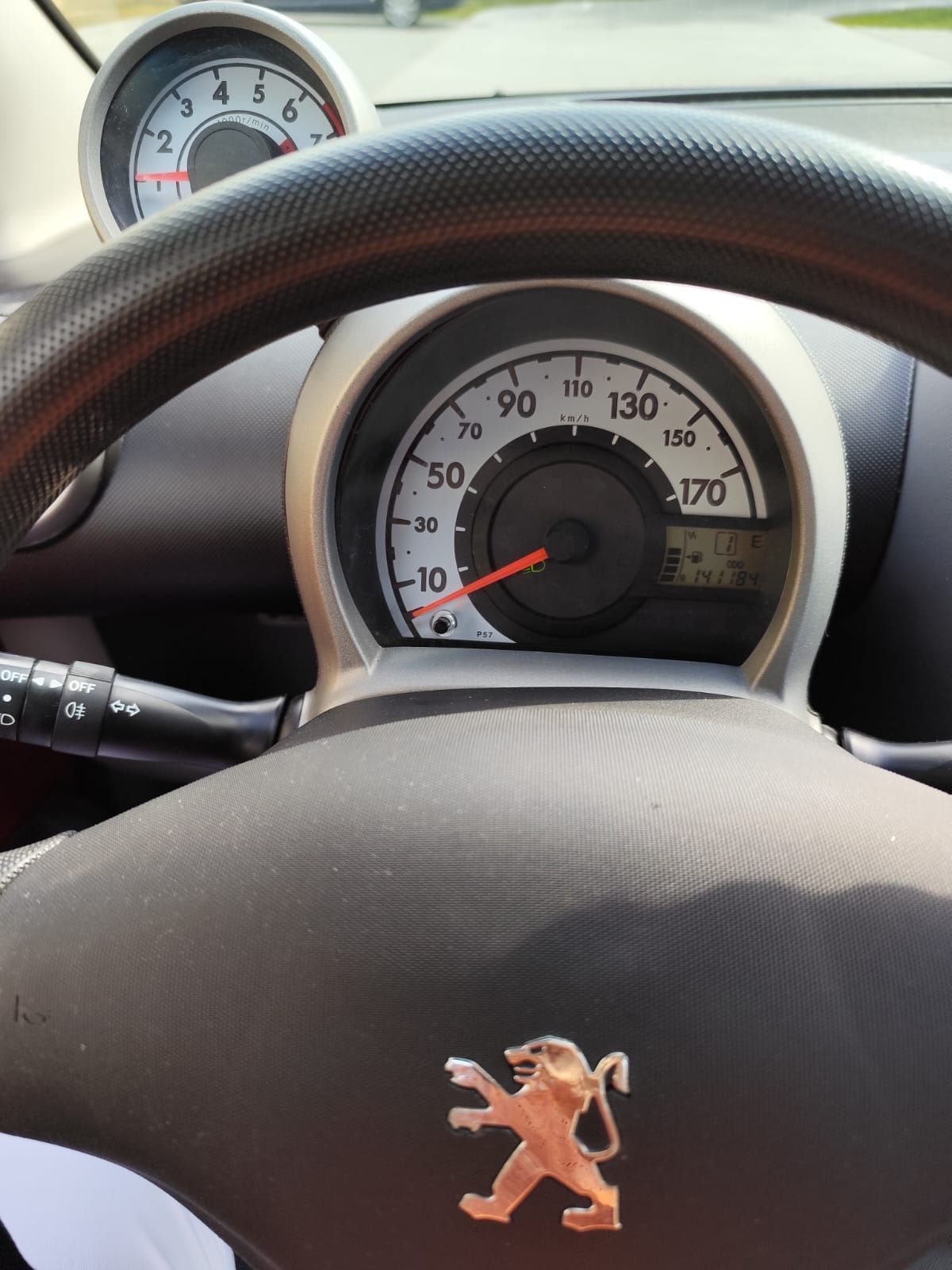 Peugeot 107 Happy70