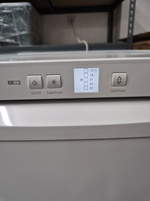 Arca 3 gavetas Liebherr