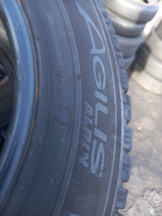 Opony używane 215/65/16c michelin 2x6 mm 2023