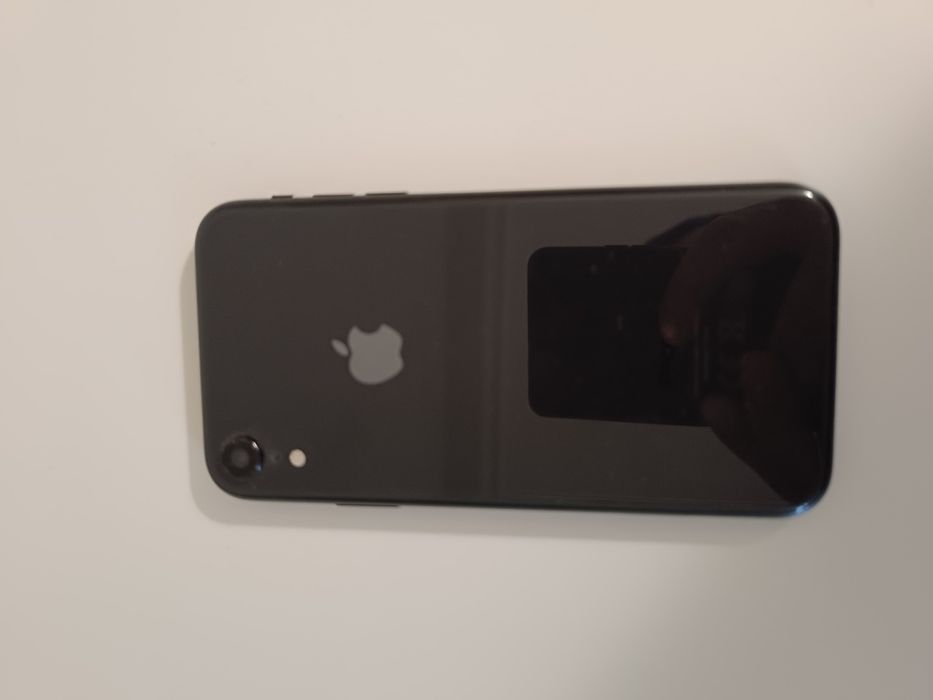 iPhone XR preto 64Gb