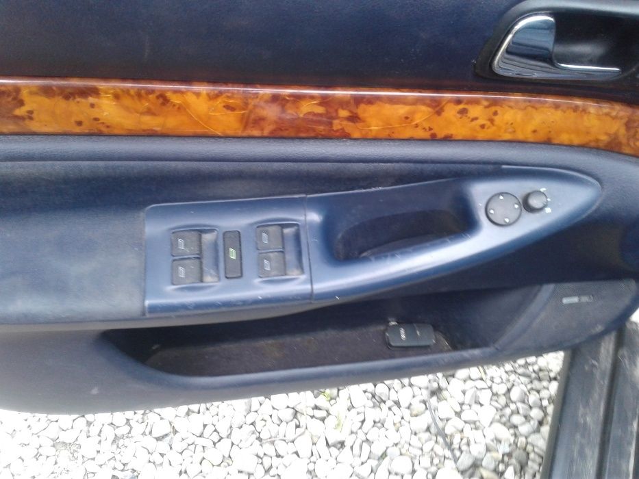 AUDI A4 B5 Lusterka z Kierunkowskazami Czarne Prawe Lewe Europa Elektr