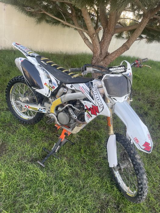 Suzuki rmz 250