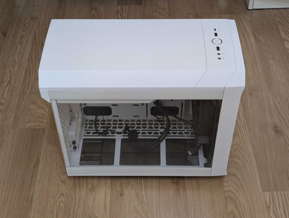 Корпус Fractal Design Torrent Nano White вживаний