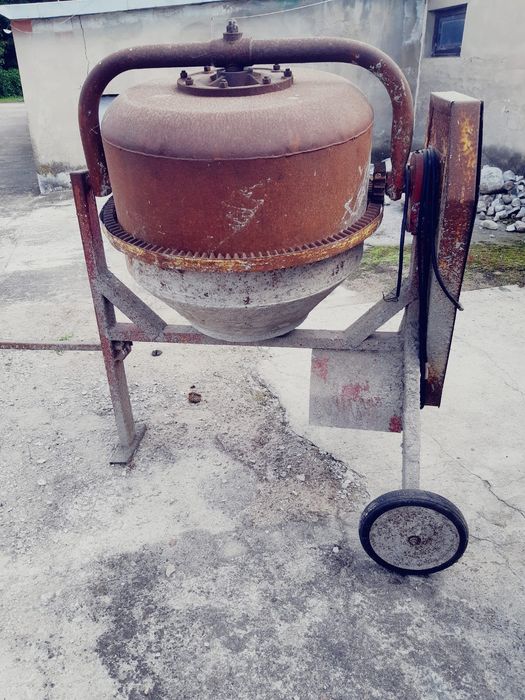 Sprzedam betoniarkę