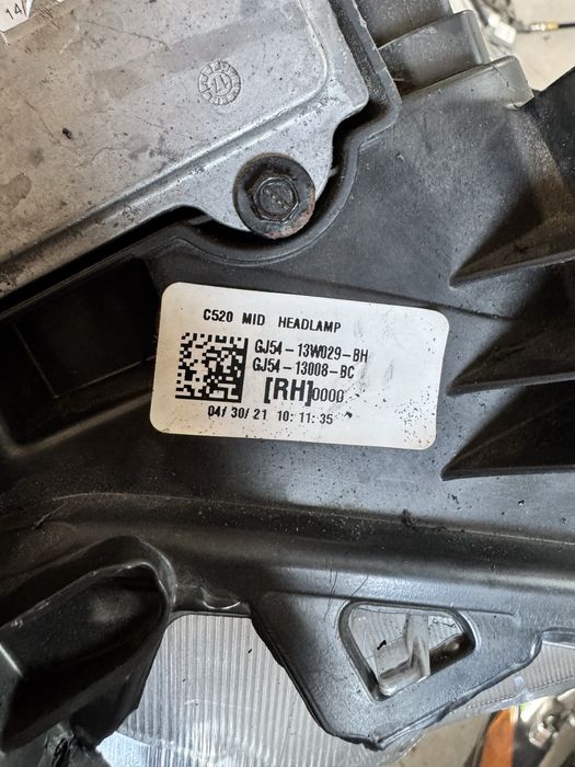 Фара форд ескейп ford escape GJ54-13W029-BH