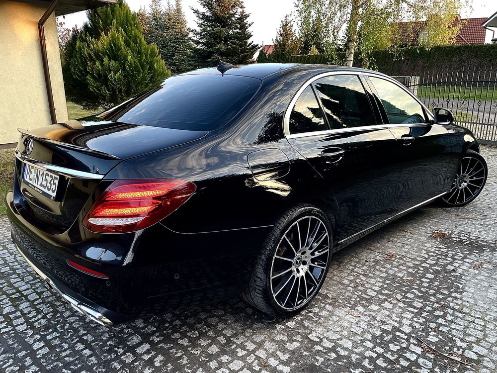 Mercedes E-Klasa W213 Amg 2019 Czarny 20” 2.0d Virtual Led Bixenon