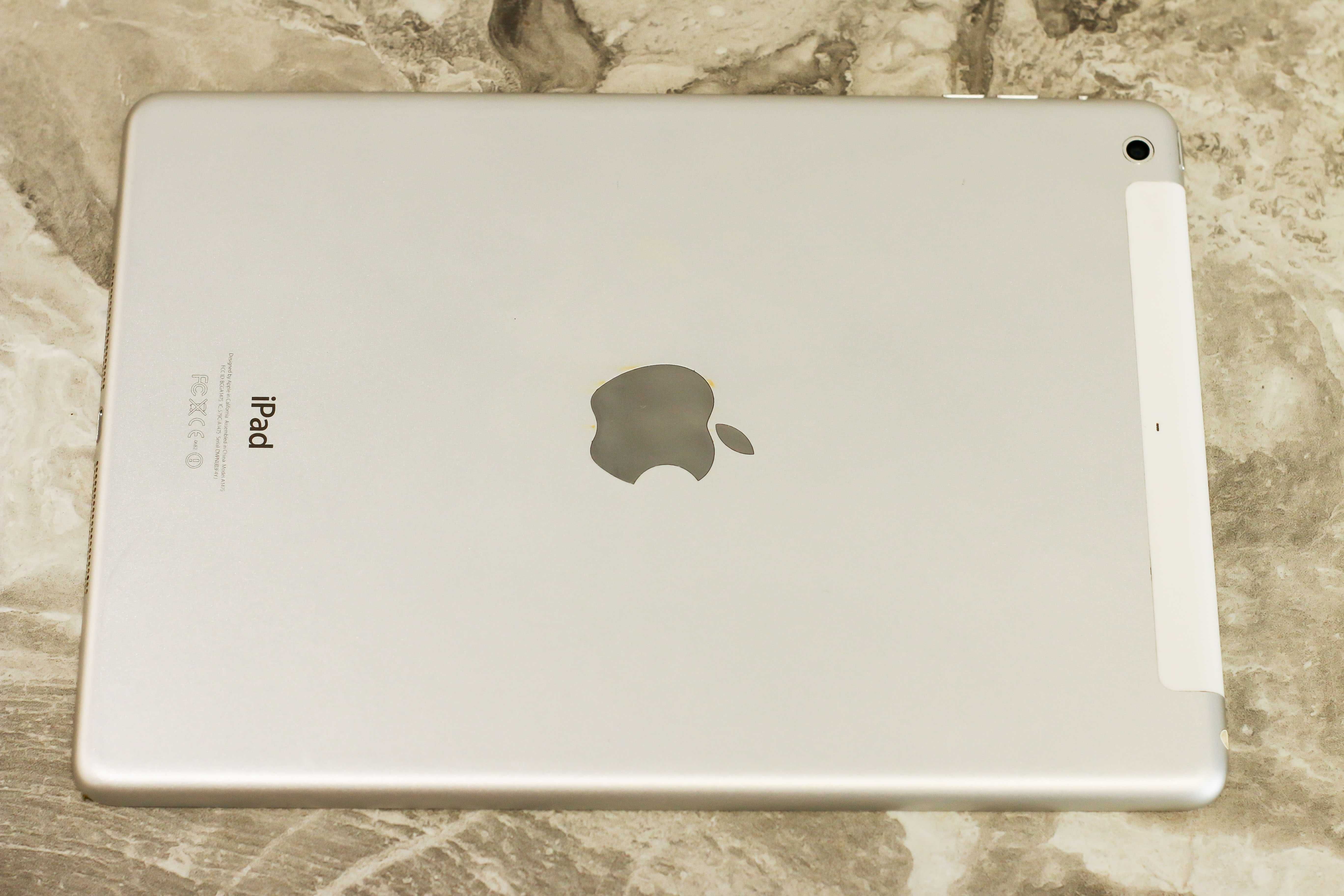 Apple iPad Air 1 покол. A1475 32GB, Wi-Fi+4G, 9.7"+кабель +чехол айпад