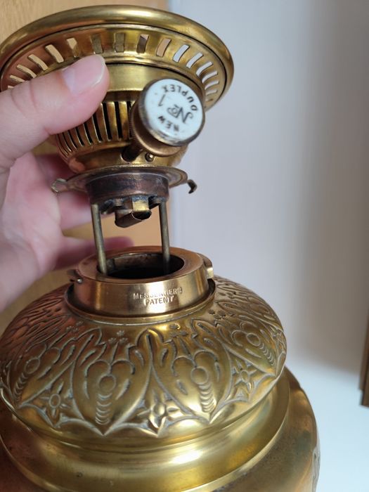 Stojąca lampa naftowa duża