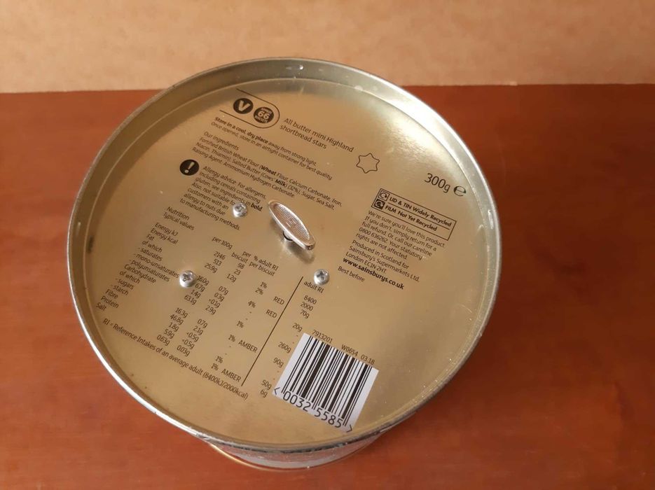 Metalowa puszka pudełko pozytywka - świąteczna karuzela