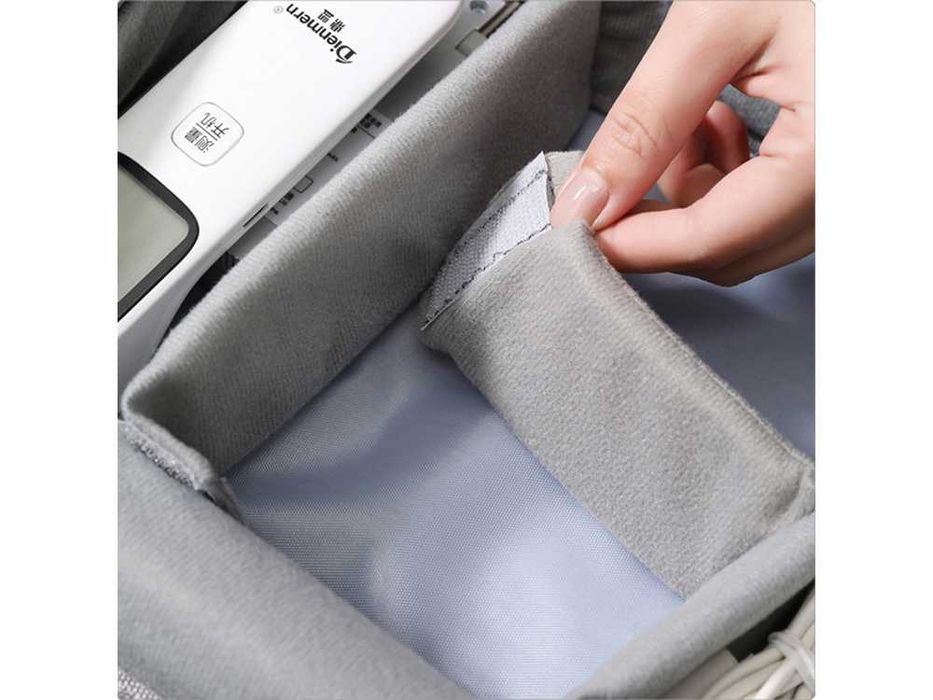 Organizer kuferek podróżny torba etui na ładowarki i kable