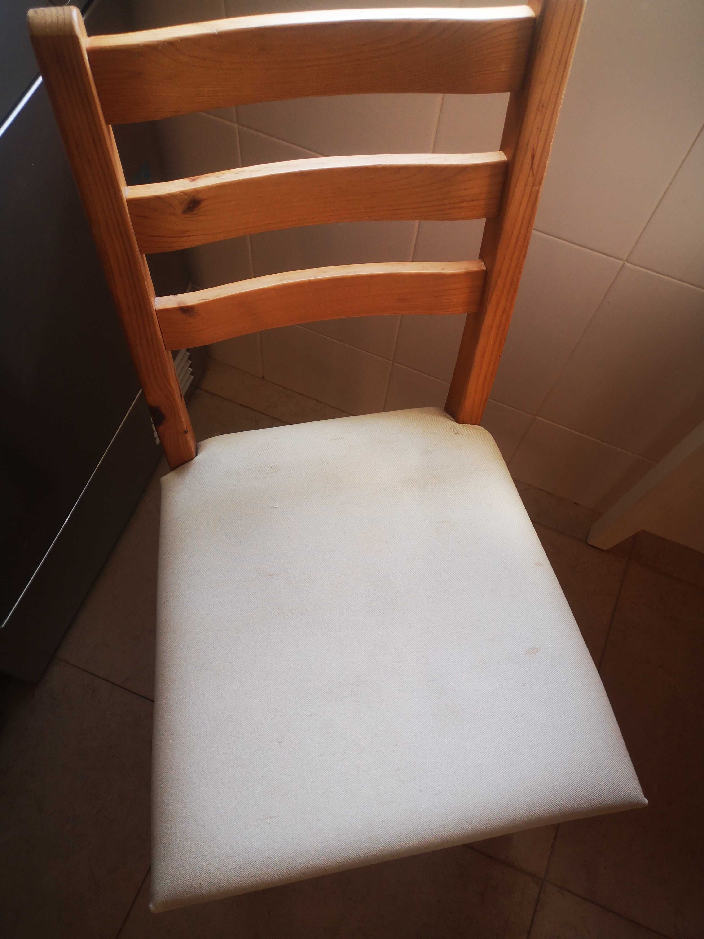 Mesa refeições + 2 cadeiras ikea