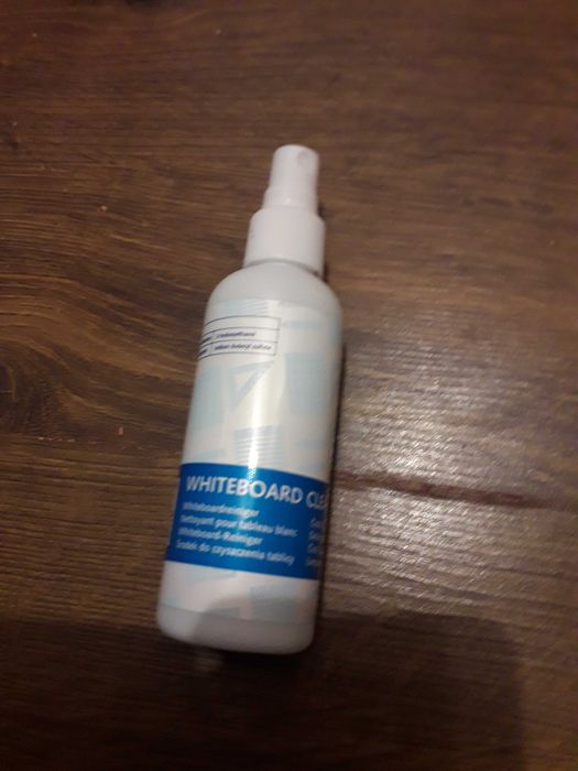 Spray  do czyszczenia powierzchni do tablic