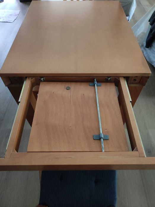 Conjunto de Mesa em pinho + 2 Cadeiras + 4 Bancos para 4 ou 6 pessoas