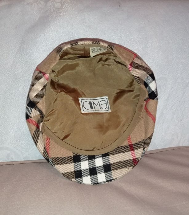Кепка цвет Burberry р. 56.