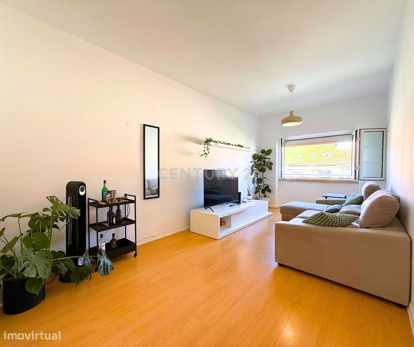 Apartamento T2 para Arrendamento - Almada