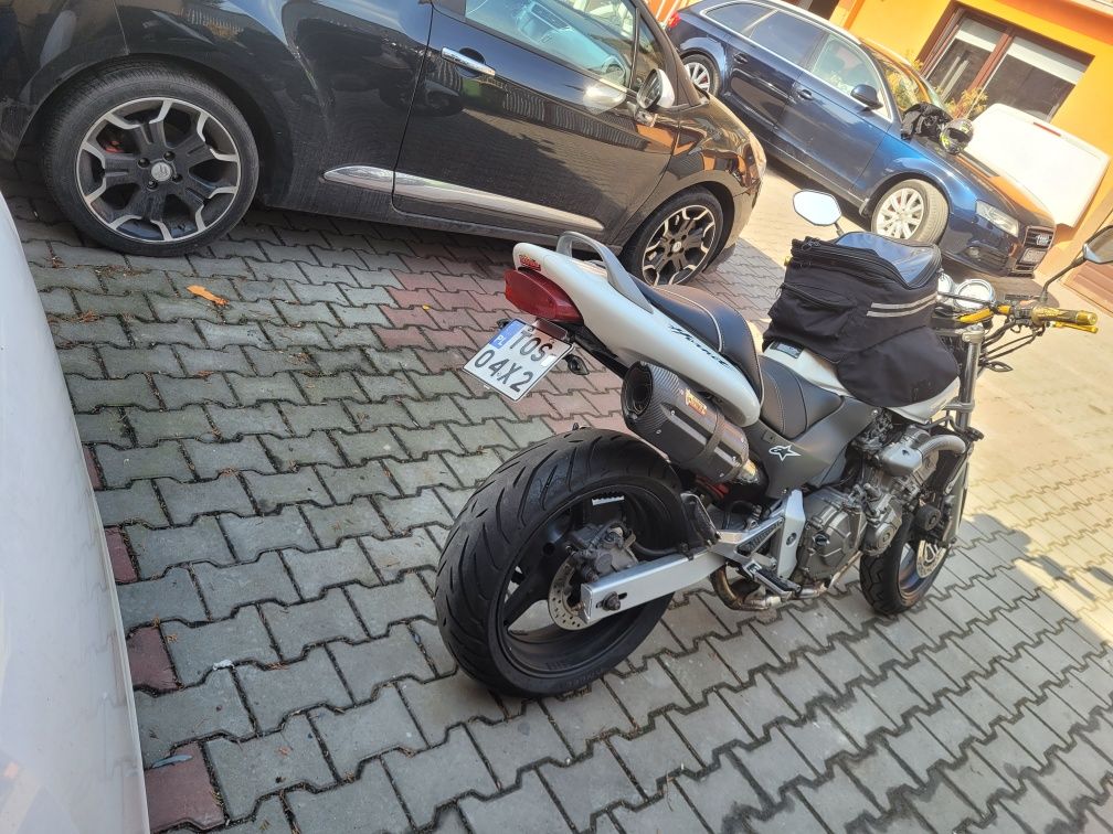 Honda hornet pc34