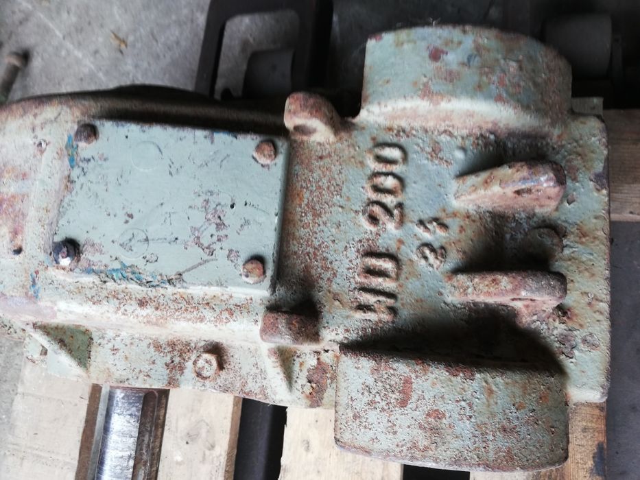 Starocie stara ciężka przekładnia WD-200