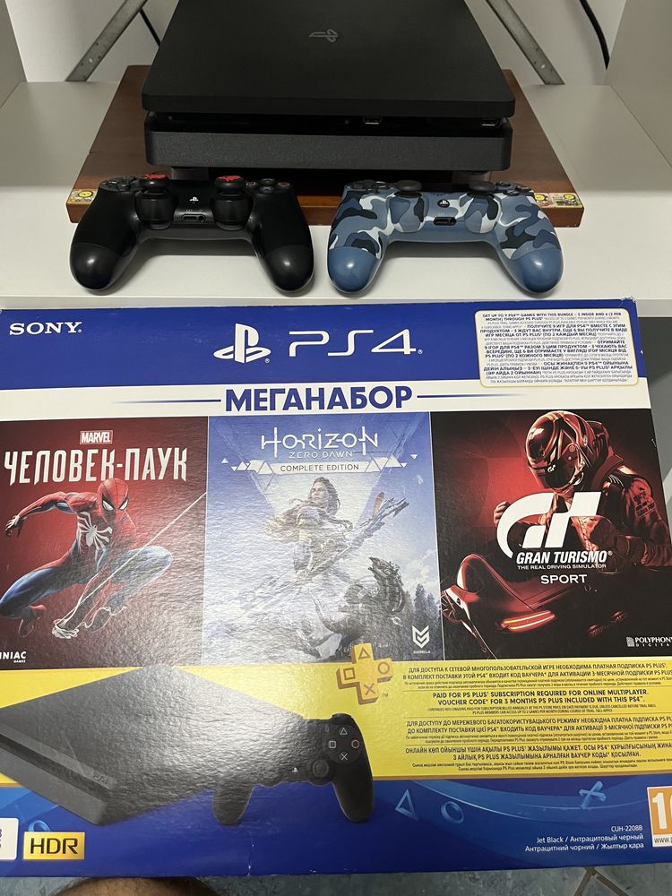 PS 4 Slim 1 TB Ideal