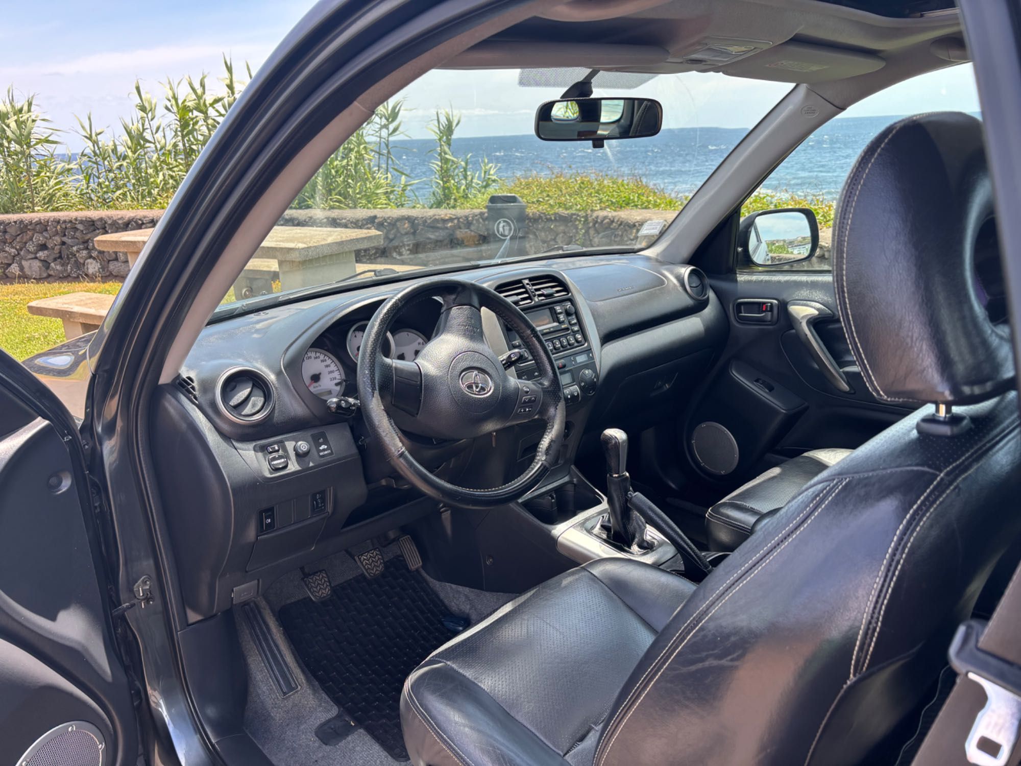 Toyota RAV 4 VVTI 150cv Gasolina