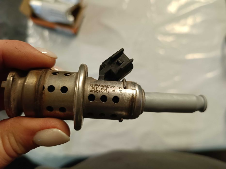 Wtryskiwacz paliwa AdBlue Volvo XC40 XC60 II XC90 2.0 D4