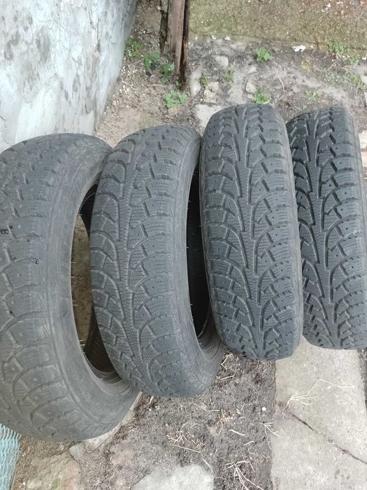 Продам шину 3000грн/4шт