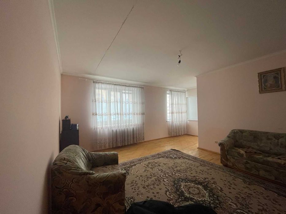 Продам 4-кім. квартиру, вул. Рубчака