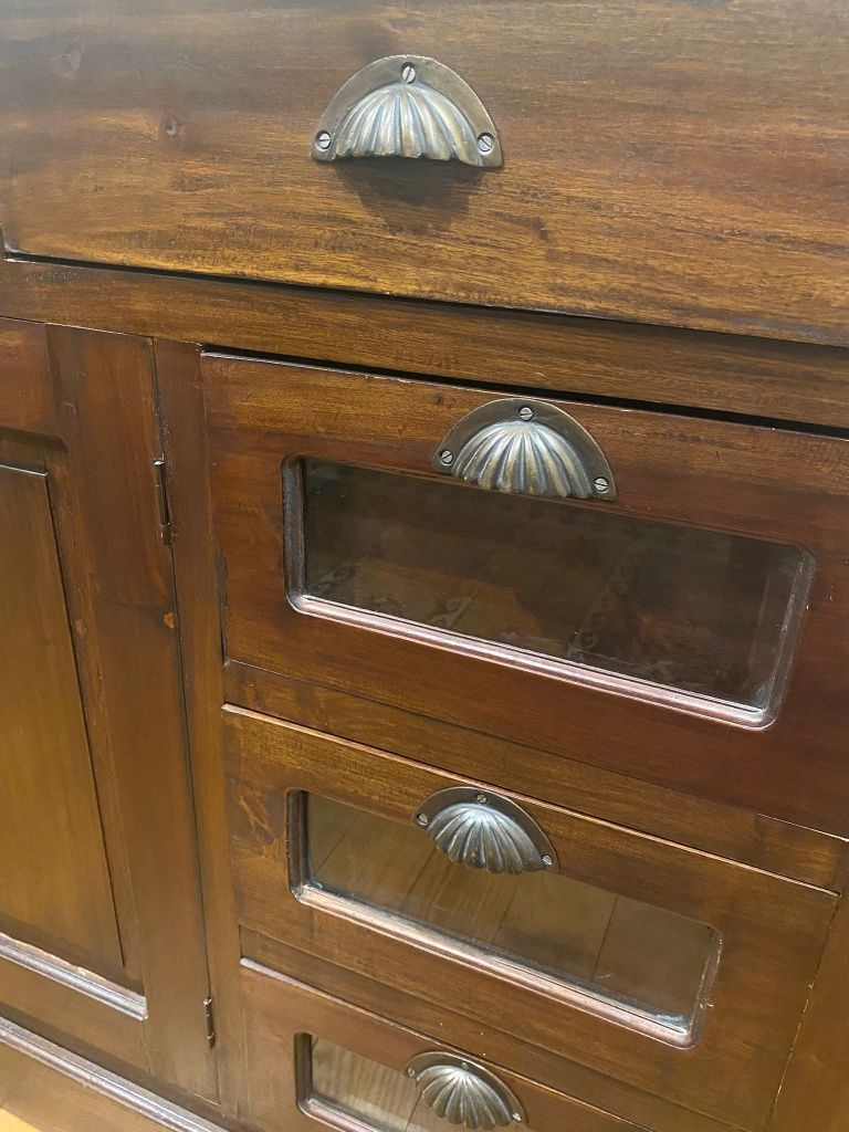 Aparador, Sideboard