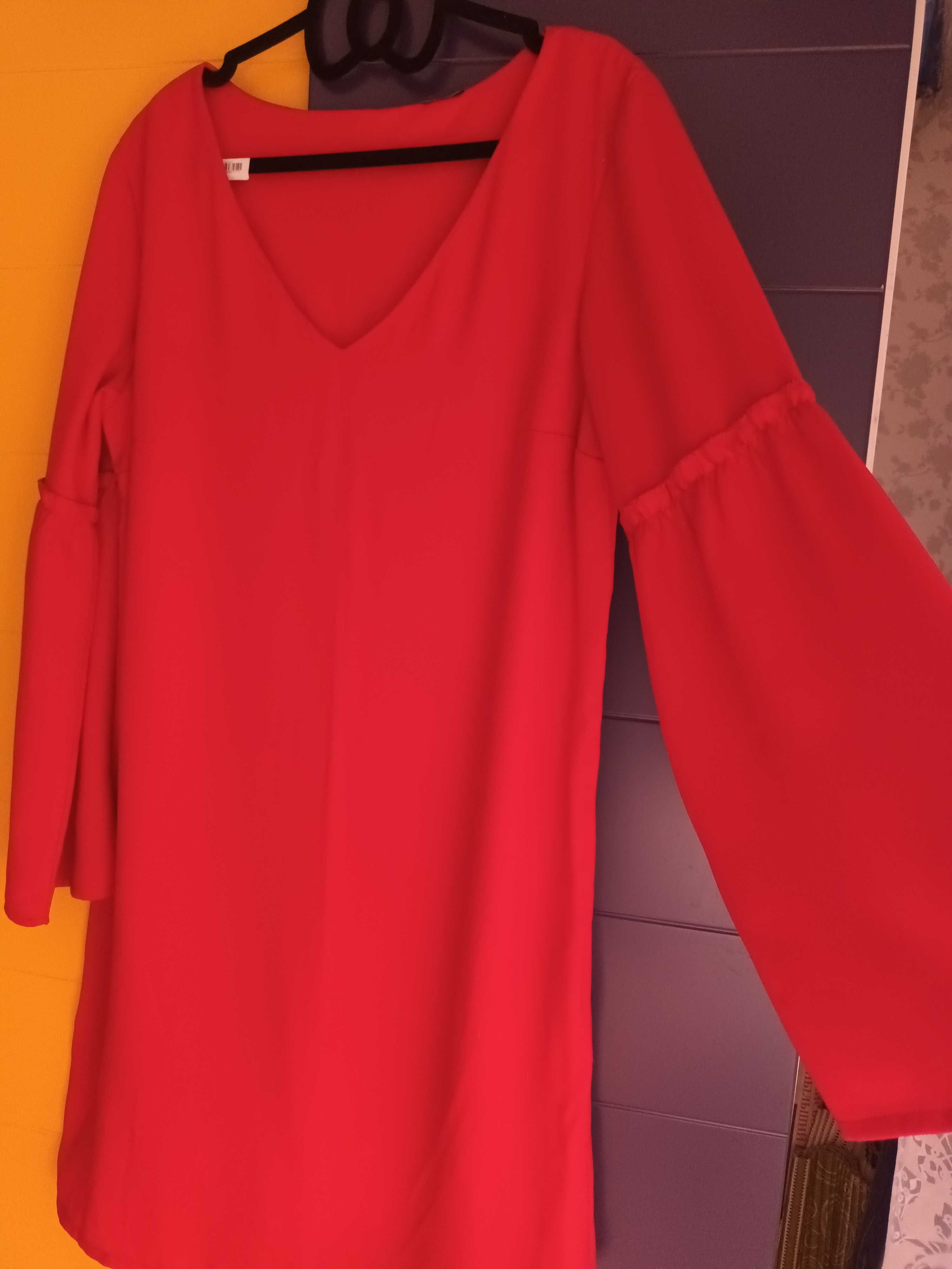Червона сукня міні. Плаття, платье