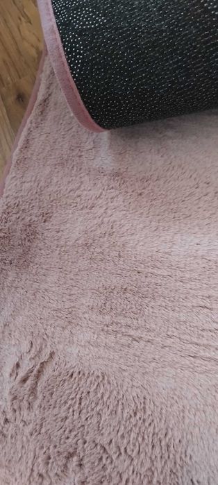 Nowy dywan pudrowy róż 120/160