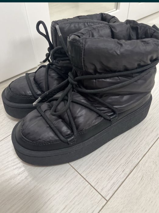 Чоботи, дутики, сапоги hm