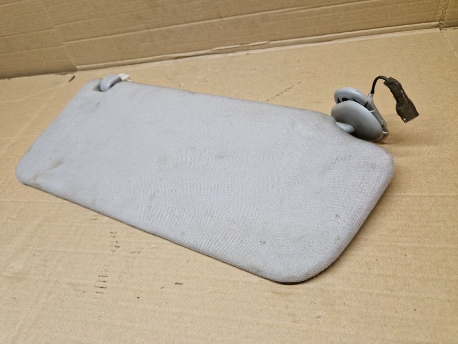 Daszek lewy osłona przeciwsłoneczna kierowcy Toyota Corolla Verso II