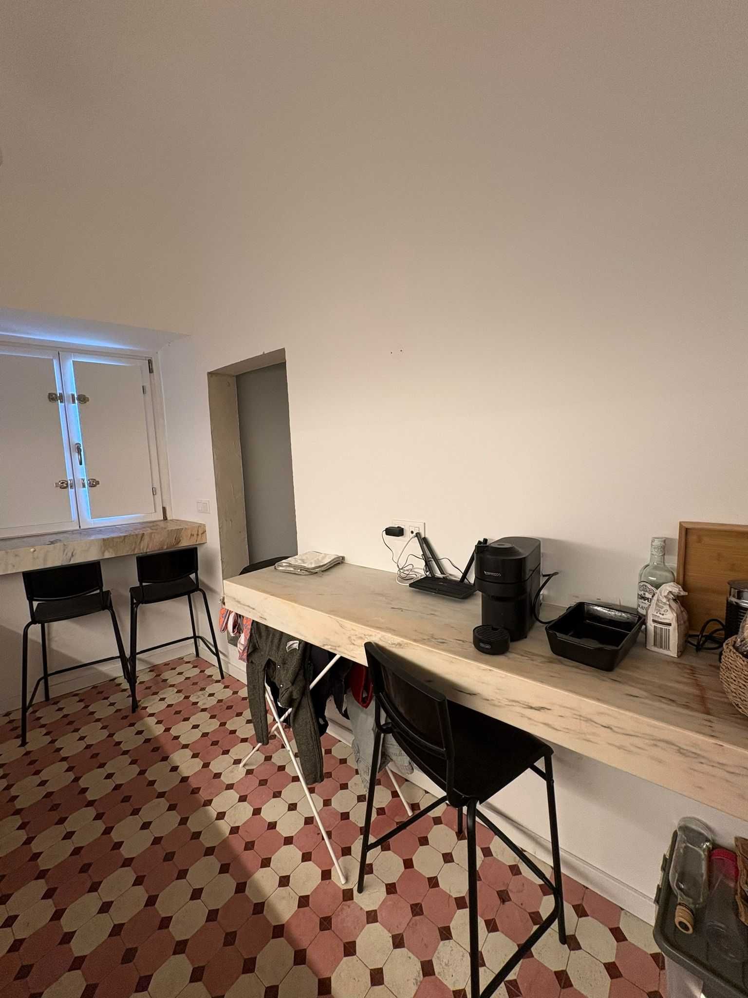 Arrenda-se quarto centro de Évora