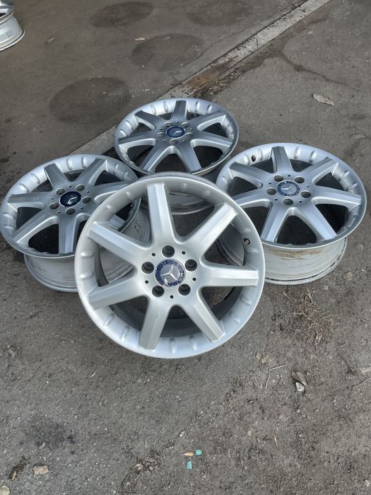 Легкосплавные титановые литые диски 5-112-R17 Mersedes.